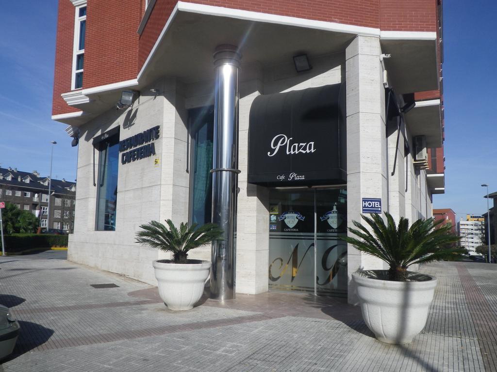 Hotel Nueva Plaza Maliano Exterior photo